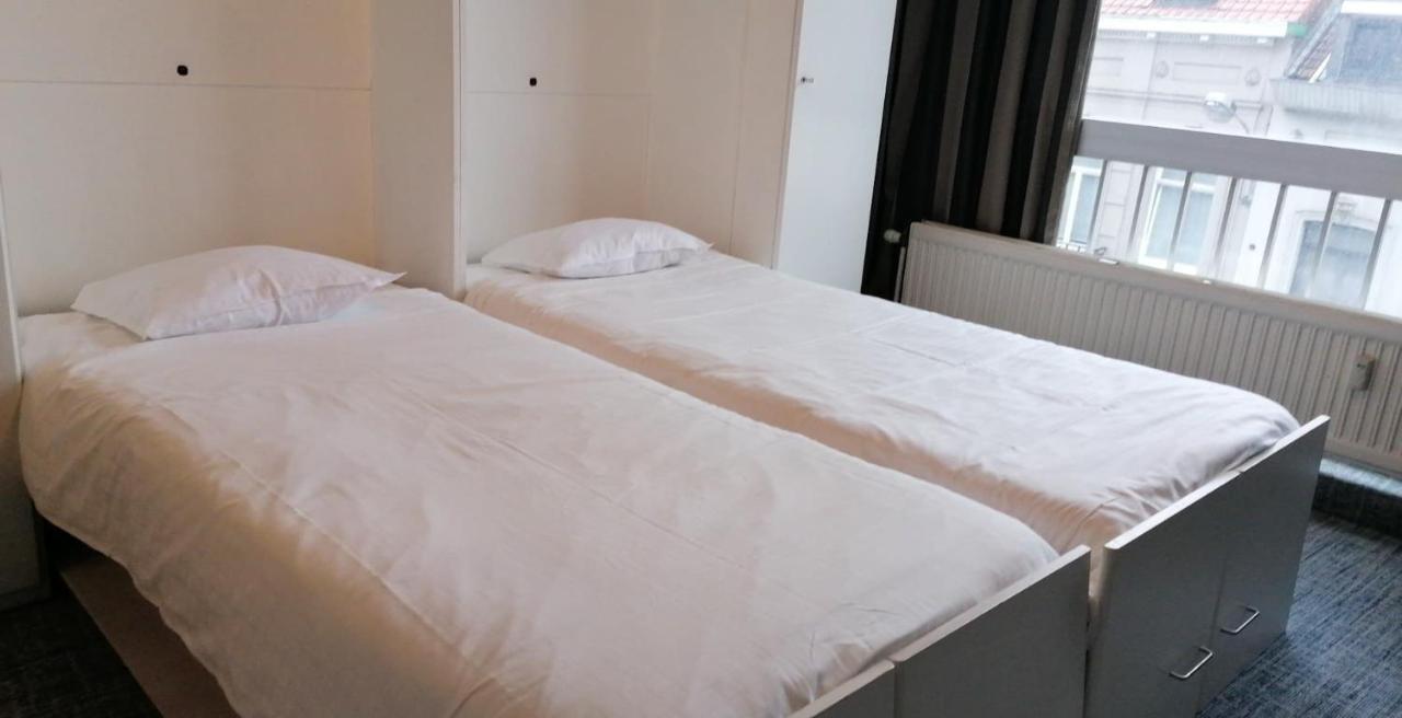 Residence Aparthotel Wellington Brussel Buitenkant foto